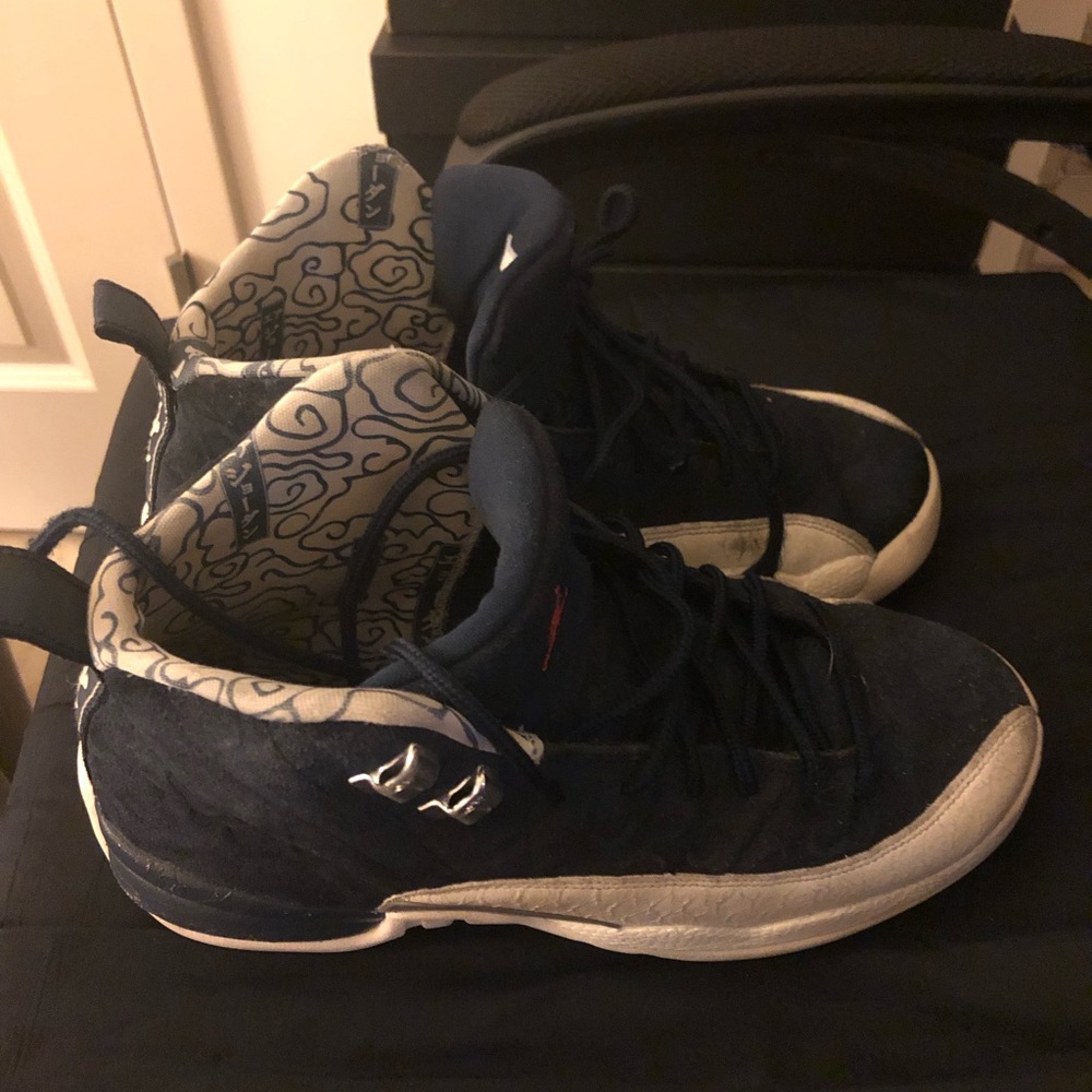 Unisex Navy Blue & White 100 % Authentic Jordans